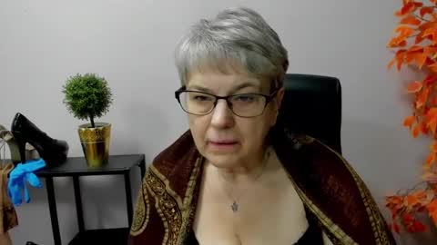 Snapshot of iris_xdesire chatting on March 2025 11:12:02 AM I R I S online show from March 2025 11:12:02 AM