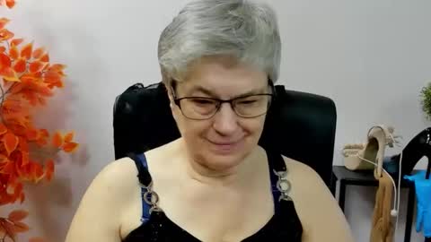 Snapshot of iris_xdesire chatting on September 2025 06:24:01 AM I R I S online show from September 2025 06:24:01 AM