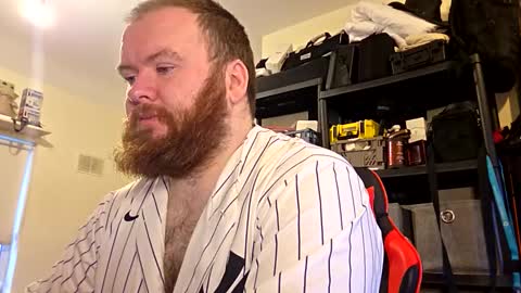 Snapshot of irishdaddy24 chatting on December 2025 10:33:01 AM twitter theirishman205 online show from December 2025 10:33:01 AM