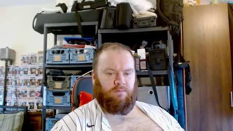 Snapshot of irishdaddy24 chatting on February 2026 12:31:01 PM twitter theirishman205 online show from February 2026 12:31:01 PM