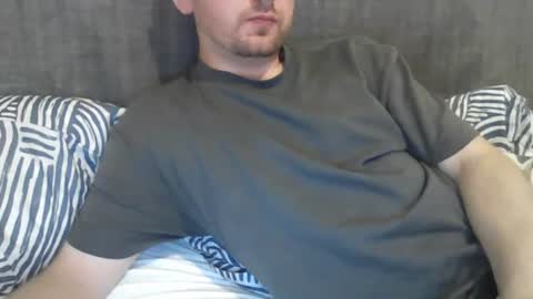 irishhighness95 online show from July 2026 09:51:01 PM