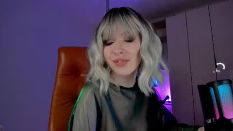 Snapshot of irisice chatting on June 2026 08:08:01 PM Miss Iris Fansly Miss Iris new inst. online show from June 2026 08:08:01 PM