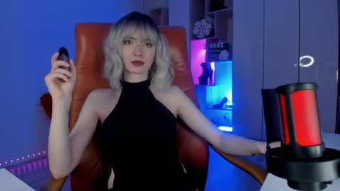 Snapshot of irisice chatting on June 2026 03:54:01 PM Miss Iris Fansly Miss Iris new inst. online show from June 2026 03:54:01 PM