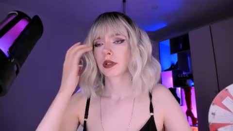 Snapshot of irisice chatting on July 2026 04:47:01 PM Miss Iris Fansly Miss Iris new inst. online show from July 2026 04:47:01 PM