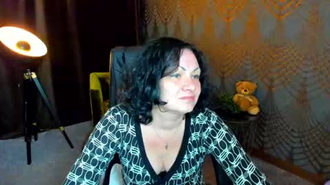 Iris online show from June 2026 01:05:01 AM