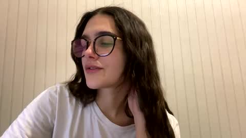 irisss31 online show from February 2025 08:24:01 PM