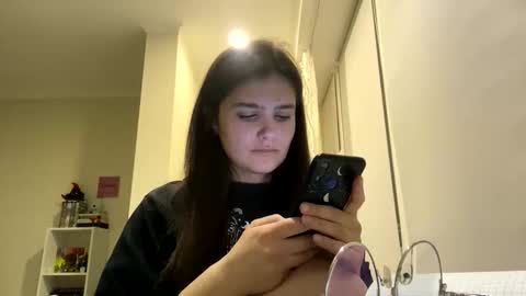 irisss31 online show from April 2026 06:21:01 PM