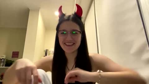 Snapshot of irisss31 chatting on May 2026 06:24:01 PM irisss31 online show from May 2026 06:24:01 PM