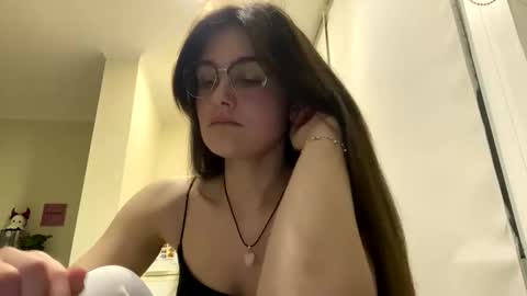 Snapshot of irisss31 chatting on May 2026 07:22:01 PM irisss31 online show from May 2026 07:22:01 PM