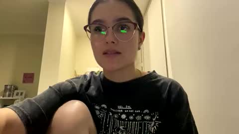 Snapshot of irisss31 chatting on June 2026 07:36:01 PM irisss31 online show from June 2026 07:36:01 PM