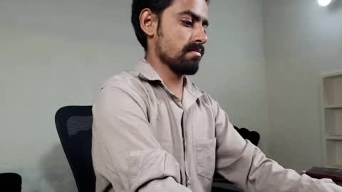 Naveed online show from June 2026 06:21:02 PM