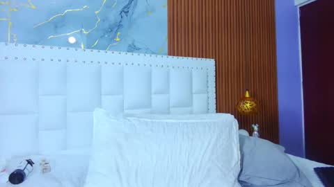 Sandy  online show from February 2025 12:12:01 PM