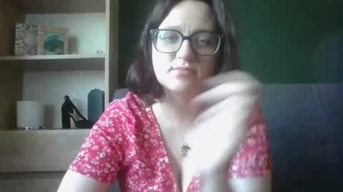 Paris online show from April 2026 05:27:02 AM