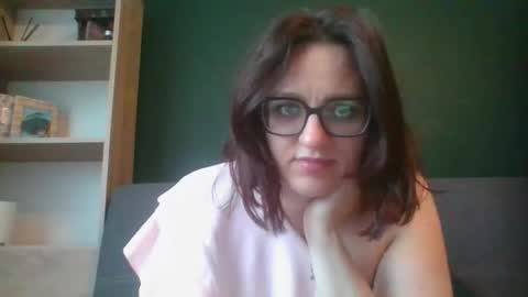 Paris online show from May 2026 05:35:01 AM