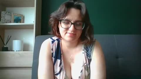 Paris online show from July 2026 06:47:02 AM