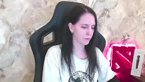 Irwi Tomboy online show from May 2026 02:22:01 PM