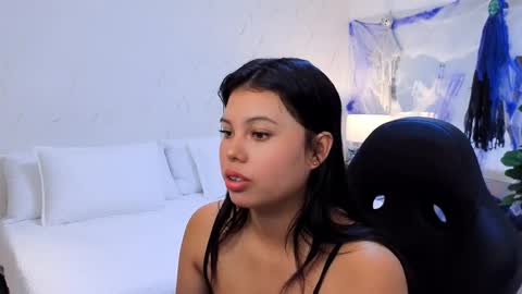 Snapshot of isa__cute chatting on October 2025 03:53:02 AM ISA online show from October 2025 03:53:02 AM