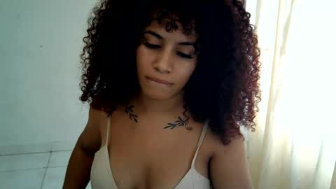 Snapshot of isa_bellaxx23 chatting on June 2026 07:48:01 PM isa_bellaxx23 online show from June 2026 07:48:01 PM