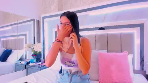 Snapshot of isa_blue1 chatting on February 2026 01:52:02 PM ISA online show from February 2026 01:52:02 PM