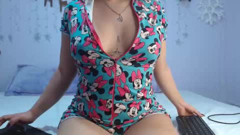 Snapshot of isa_jones1 chatting on January 2025 02:14:02 AM isa_jones1 online show from January 2025 02:14:02 AM