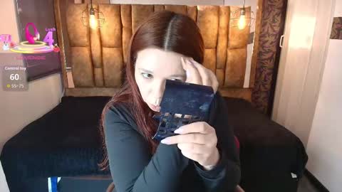Snapshot of isa_thompson__ chatting on March 2026 12:11:01 PM I S A online show from March 2026 12:11:01 PM