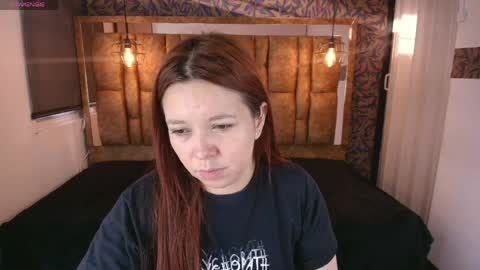 Snapshot of isa_thompson__ chatting on March 2026 12:00:01 PM I S A online show from March 2026 12:00:01 PM