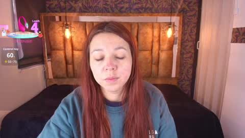 Snapshot of isa_thompson__ chatting on April 2026 11:54:02 AM I S A online show from April 2026 11:54:02 AM