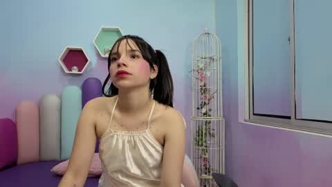 Snapshot of isaa_skinnyy chatting on June 2026 03:31:02 AM Isaa Skinny online show from June 2026 03:31:02 AM