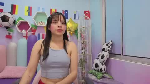 Snapshot of isaa_skinnyy chatting on July 2026 03:44:01 AM Isaa Skinny online show from July 2026 03:44:01 AM