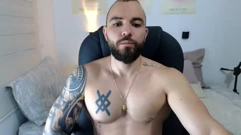 Isaac carter online show from September 2025 11:10:02 AM