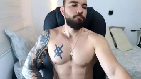 Isaac carter online show from September 2025 11:10:01 AM