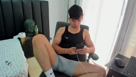 isaac_cryston online show from February 2025 05:34:01 PM