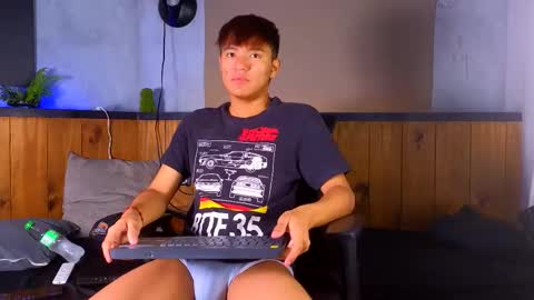 isaac_grimm online show from March 2026 03:54:01 AM