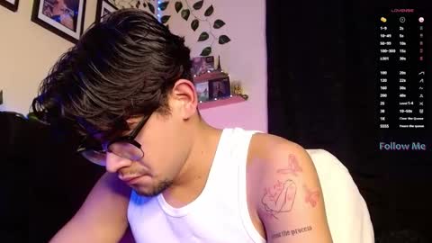 Isaac Saenz. online show from February 2025 11:31:01 PM