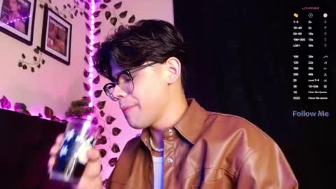 Isaac Saenz. online show from February 2025 10:53:01 PM