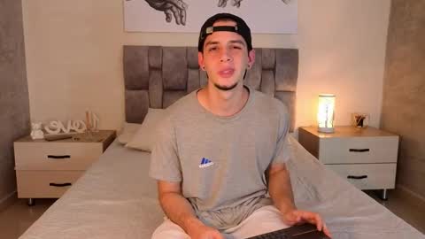 isaacblaze  online show from May 2026 03:57:01 AM