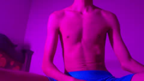 isaac online show from February 2025 04:33:02 AM