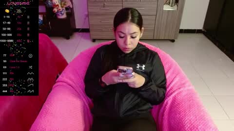 Isabella  online show from December 2024 11:02:02 PM