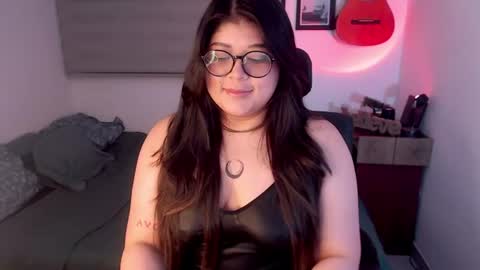 Snapshot of isabel_art chatting on July 2026 09:13:01 AM Call me ISA online show from July 2026 09:13:01 AM