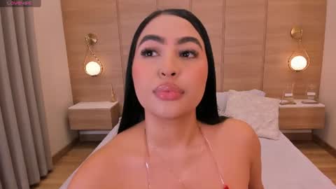 Snapshot of isabel_millher chatting on June 2026 03:48:02 AM Isa online show from June 2026 03:48:02 AM