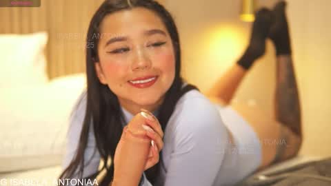 Snapshot of isabela_antonia_ chatting on January 2026 02:17:02 AM online show from January 2026 02:17:02 AM