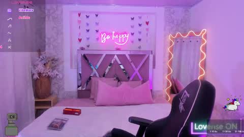 ISABELA  online show from March 2026 11:38:01 AM