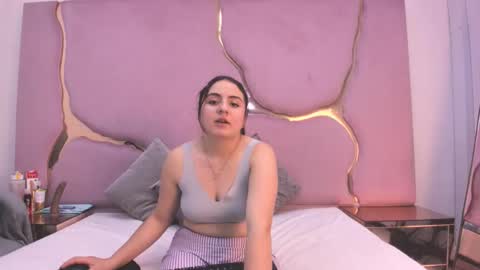 Isabel online show from February 2026 03:45:01 AM