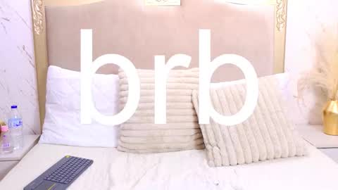 Isabel  online show from March 2026 09:10:01 PM