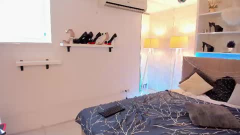 IsabelKiss online show from June 2026 06:07:01 AM