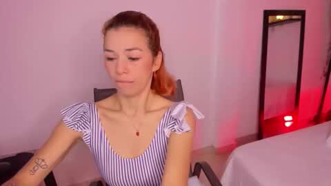 Snapshot of isabella_boyer chatting on December 2025 04:49:02 PM isabella online show from December 2025 04:49:02 PM