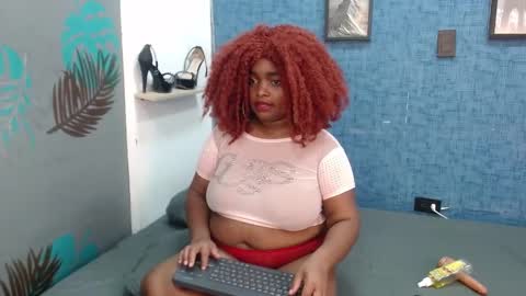 ISABELLA online show from October 2025 10:19:02 AM