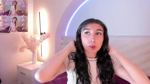 isabella_crofts online show from May 2026 03:02:02 AM