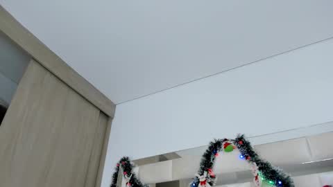 Snapshot of isabella_gomez11 chatting on December 2024 10:02:02 PM isabella_gomez11 online show from December 2024 10:02:02 PM