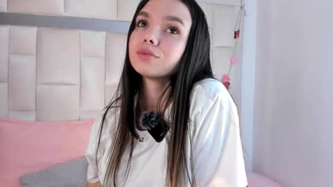 Snapshot of isabella_gomez11 chatting on February 2026 08:59:02 PM isabella_gomez11 online show from February 2026 08:59:02 PM
